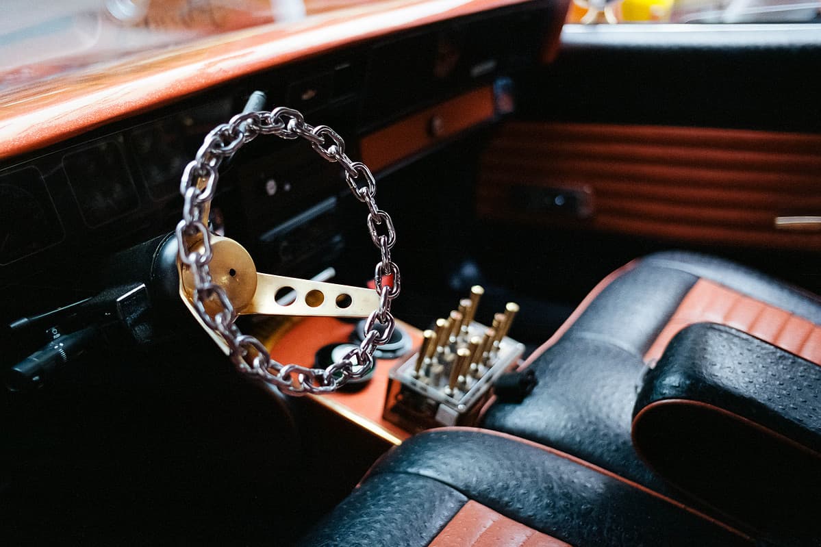 Chain steering wheel